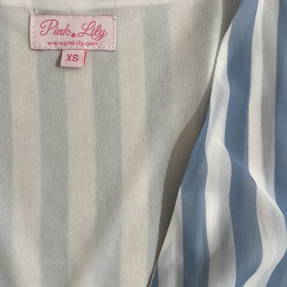 Pink lily romper - Picture 2 of 2